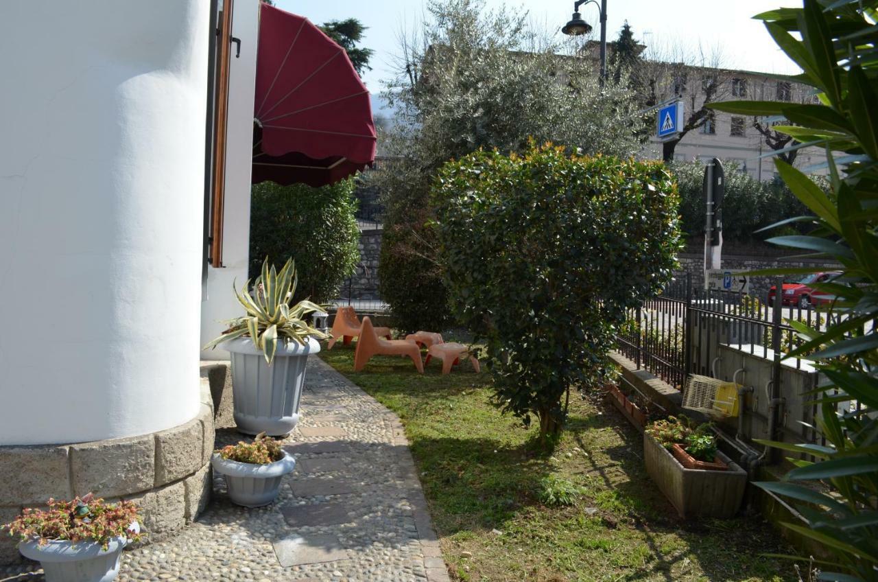 Wake Surf House Bed & Breakfast Sulzano Eksteriør bilde