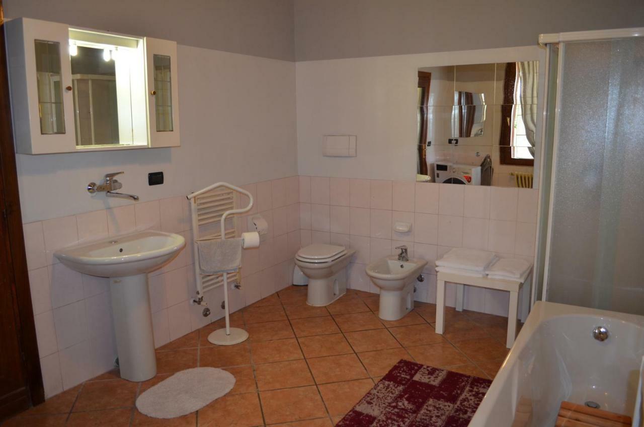 Wake Surf House Bed & Breakfast Sulzano Eksteriør bilde